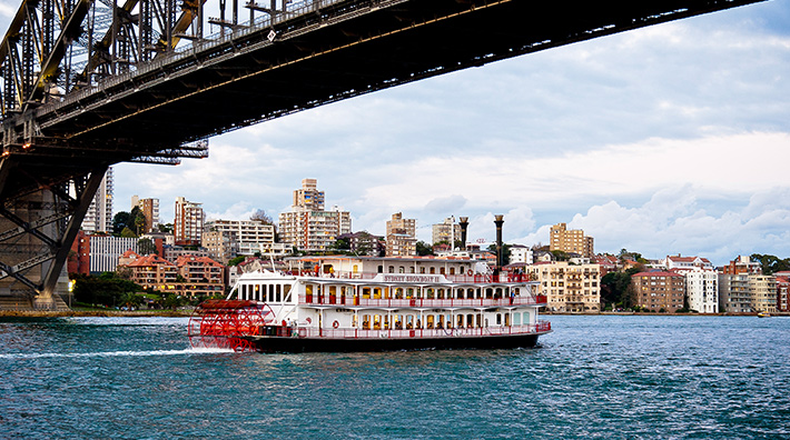 Showboat Christmas Day Lunch Cruise